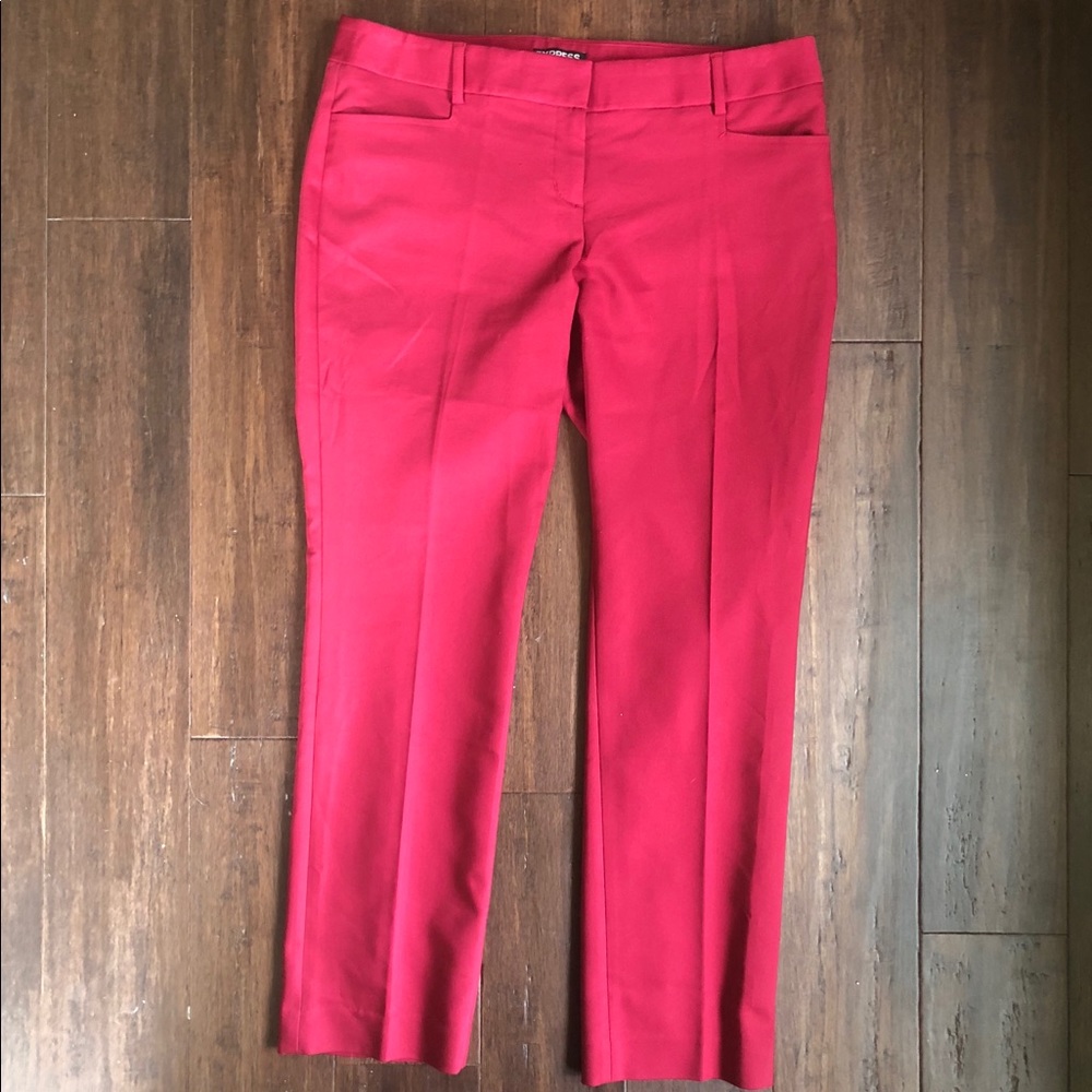 Express Columnist Ankle Pants. Berry/Red. Size 8S.